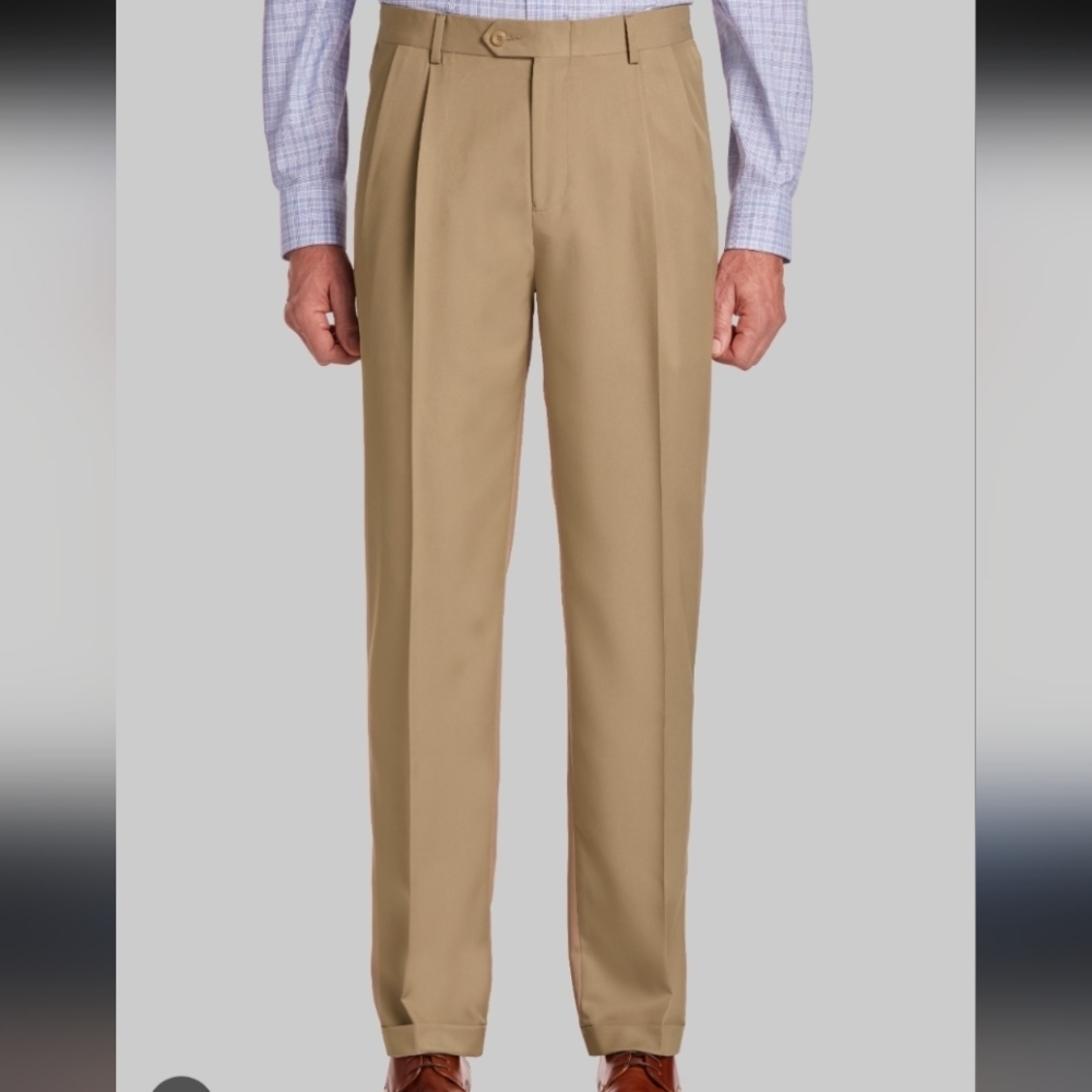 Jos. A. Bank Traveler Performance Extended Waistband Pleated  Chinos 40/32 NWT